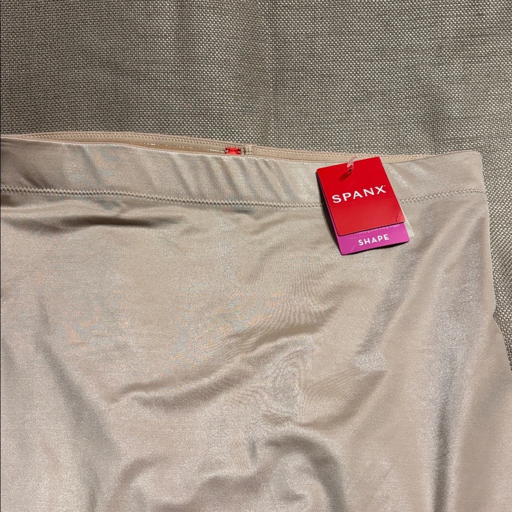 SPANXShape Suit Your Fancy High Waisted Thong - Picture 4 of 11